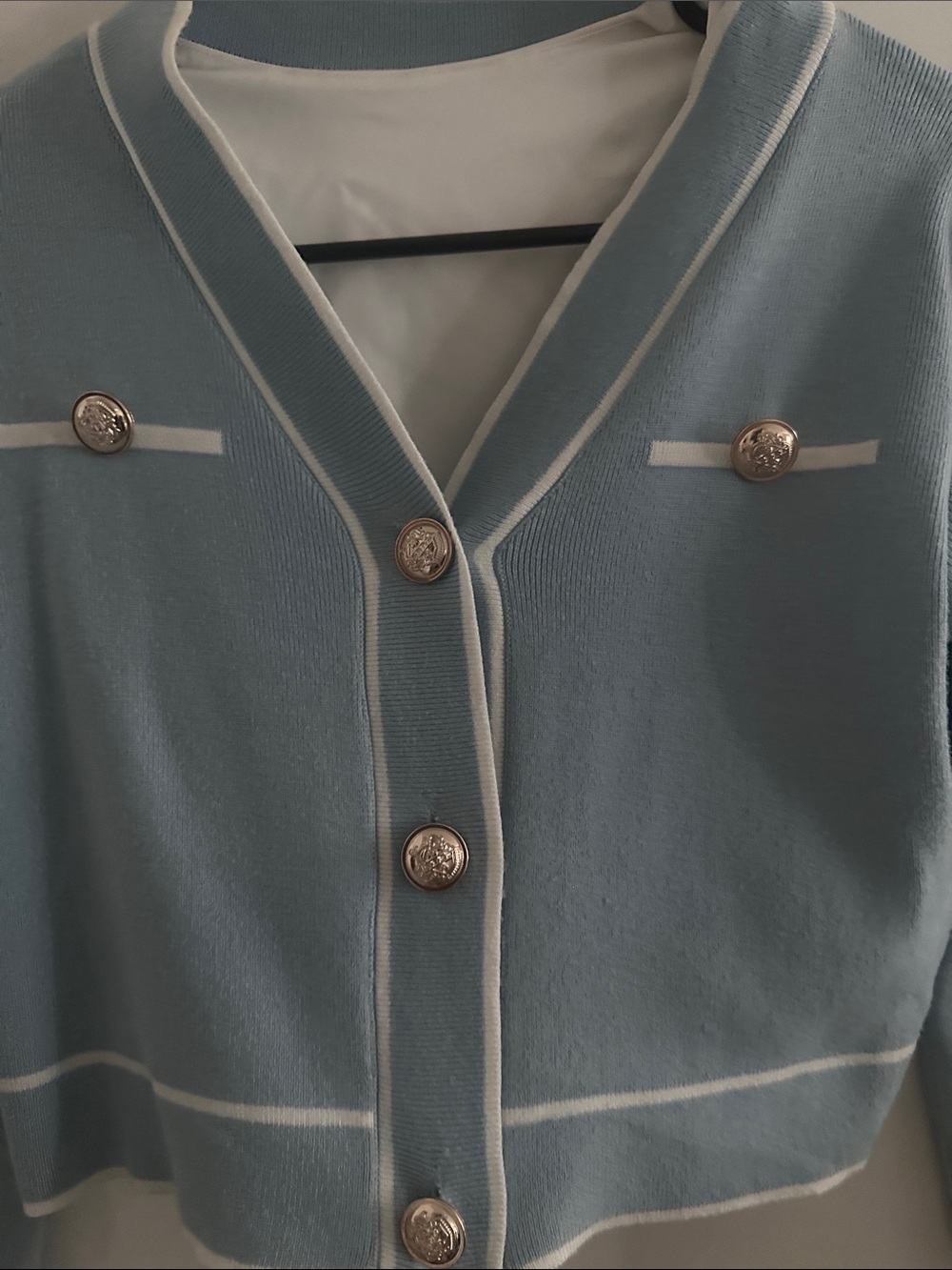 Light Blue Contrast Trim Cropped Cardigan Sweater With Square Neck WhiteCrop Top - Picture 2 of 5